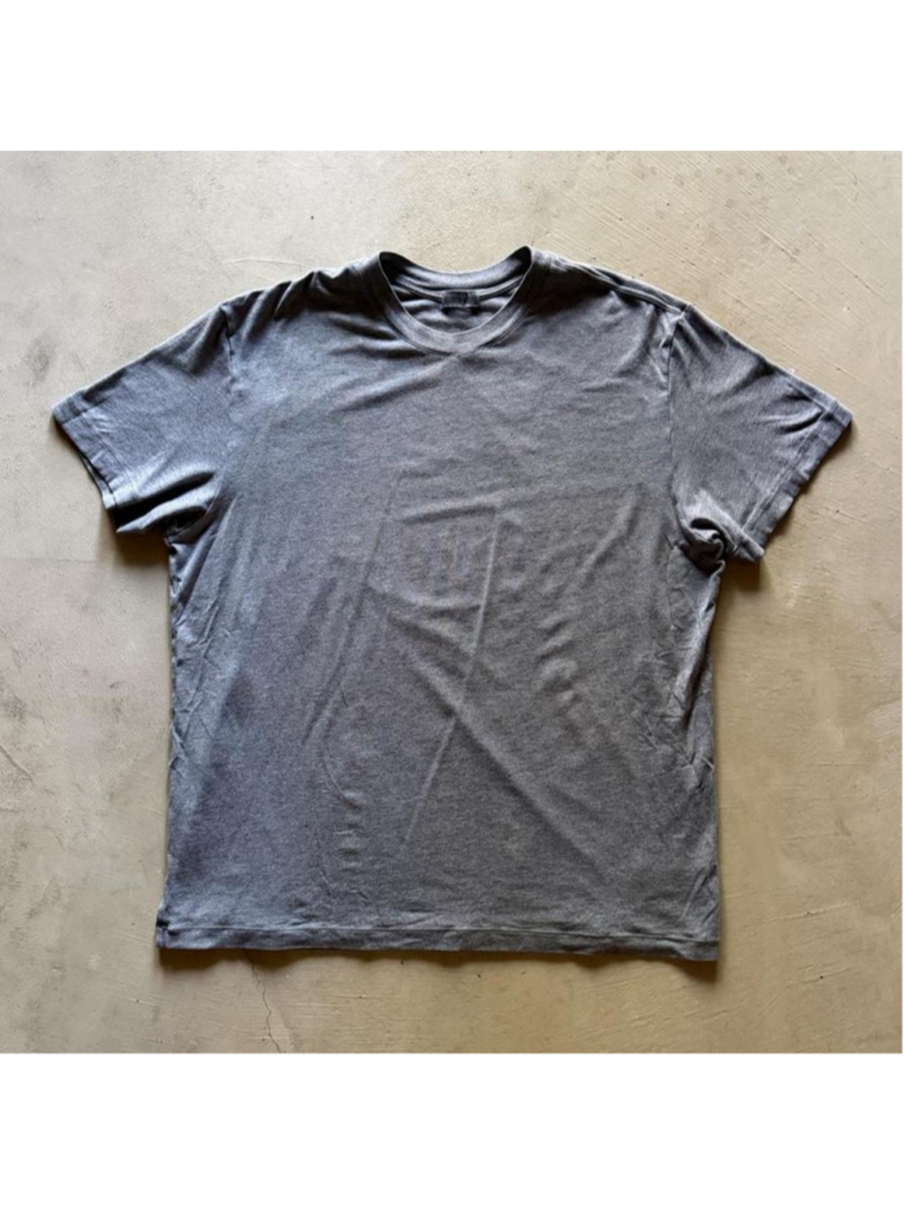 skims kim kardashian grey lounge tshirt